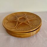 5 vintage shell plates