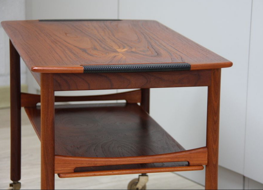 Vintage coffee / tea table on wheels with storage '50 Selency