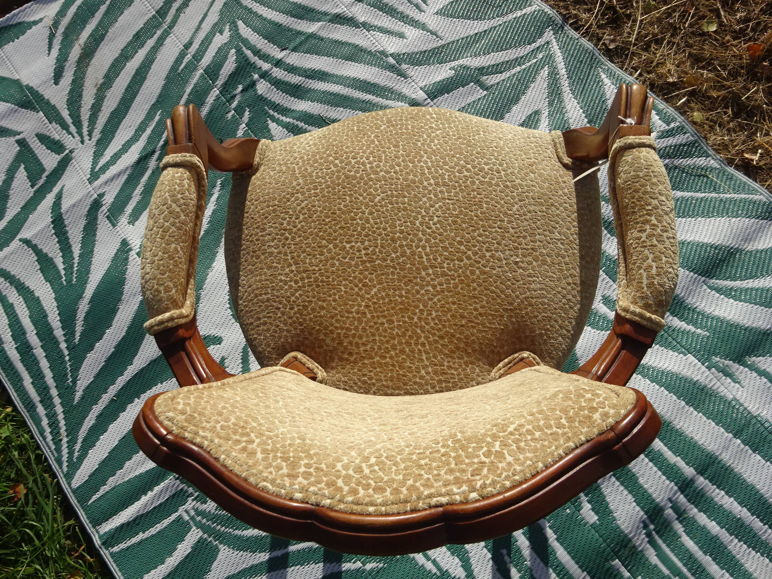 Pair of Louis XVI armchairs, upholstered in giraffe-pattern velvet