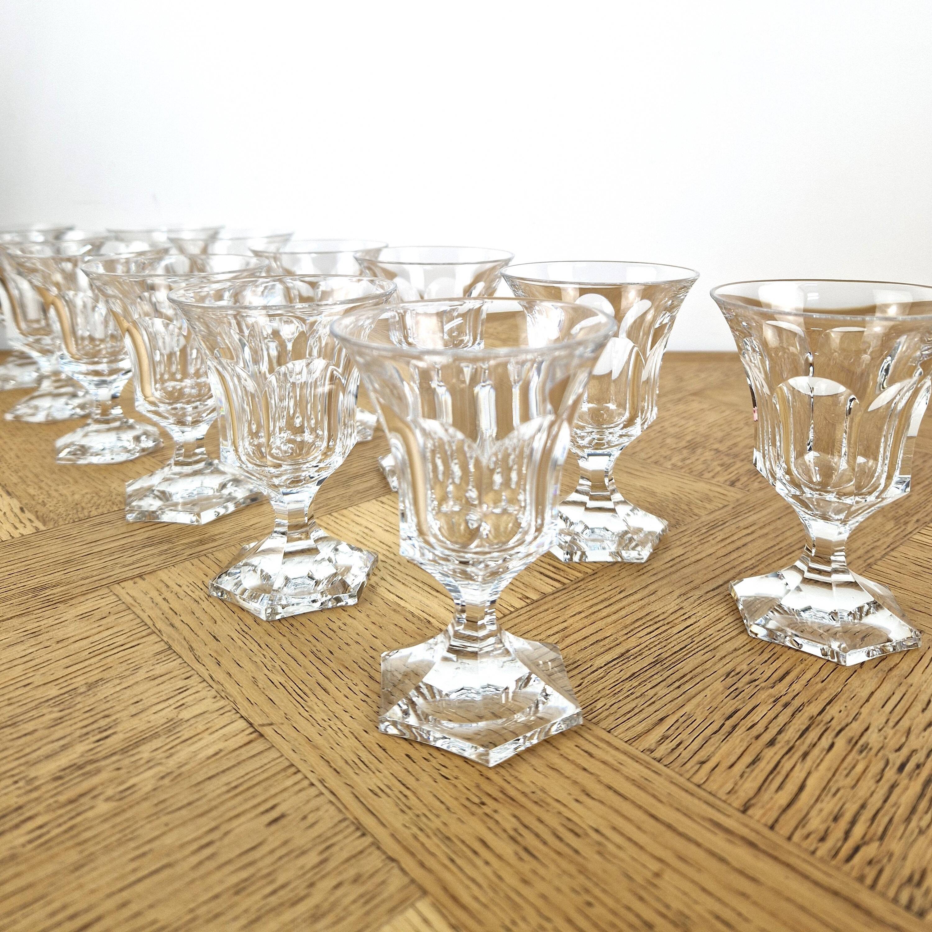 12 Villeroy & Boch cut crystal footed glasses SAAS VB – Service