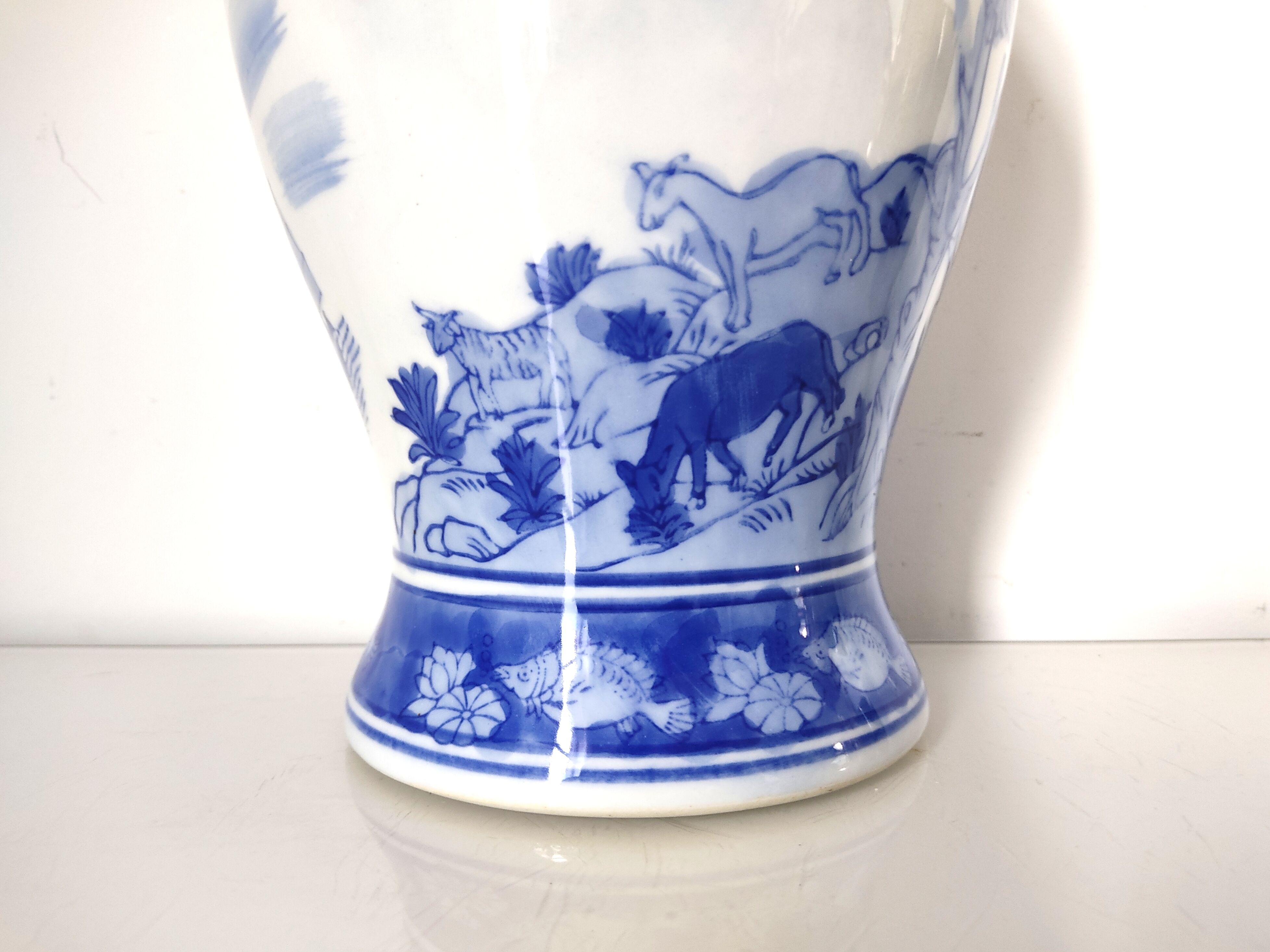 Chinese porcelain vase