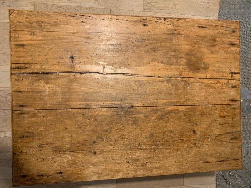 Rustic coffee table in solid wood