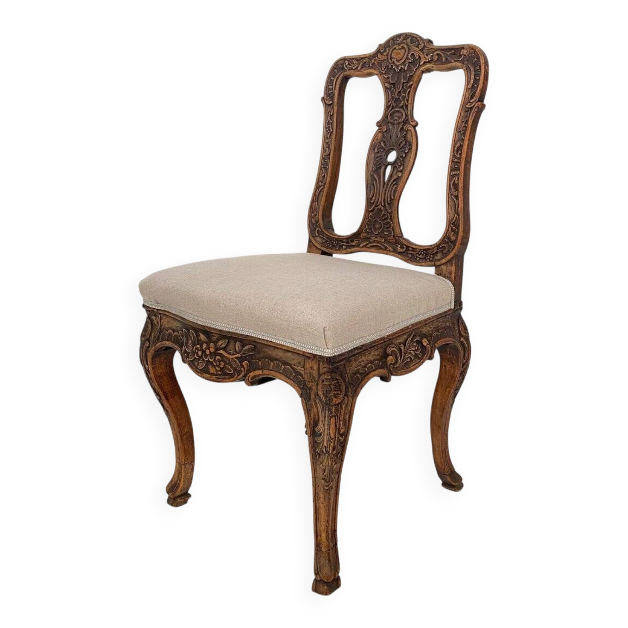 18th-Century German Baroque Chair in Carved Walnut, 1740s