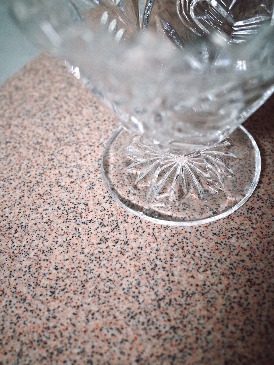 Baguier / Small chissed crystal box