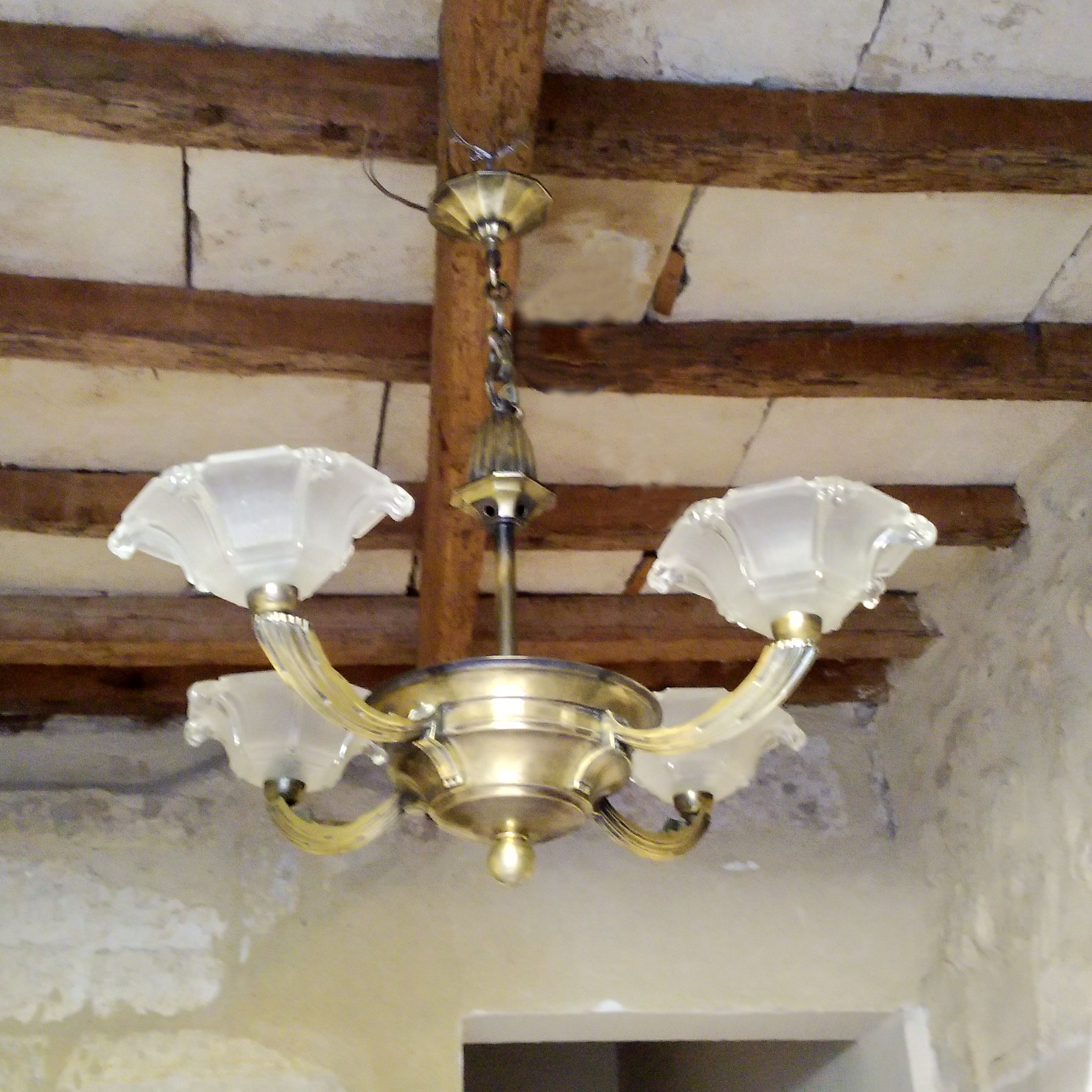 Ezan chandelier in bronze and glass pressed art deco