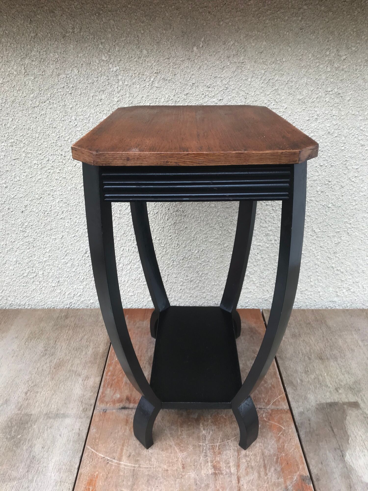Art deco side table