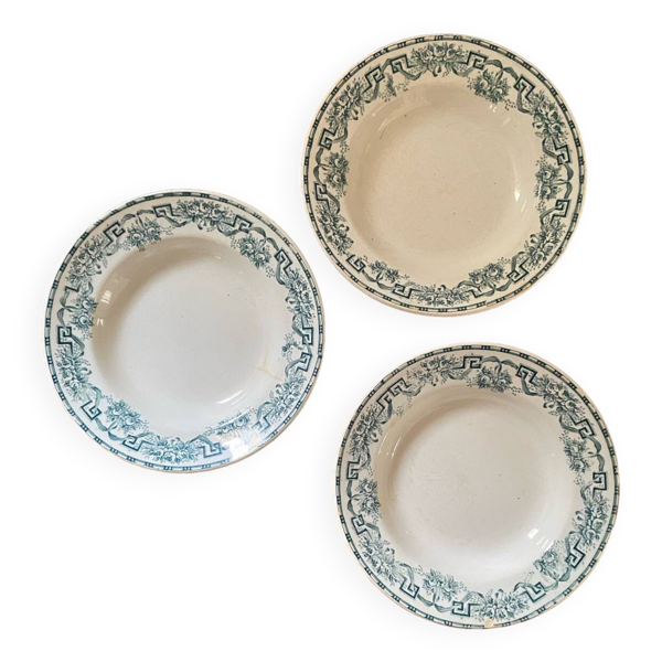 3 assiettes creuses terre de fer Moulin des loups ''Athènes''.