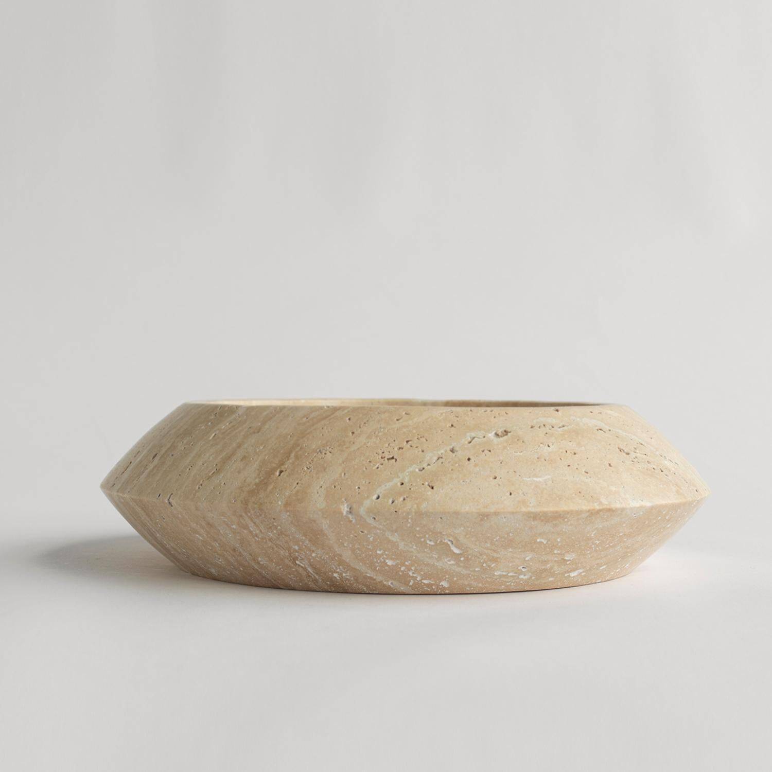Bol Eclipse in travertine