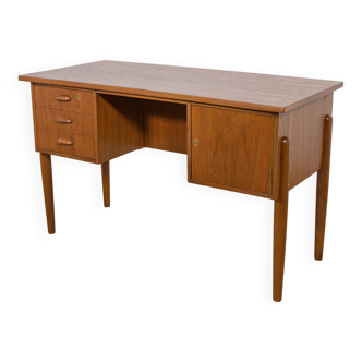 Mid-Century Danish Freestanding Teak Desk, 1960s