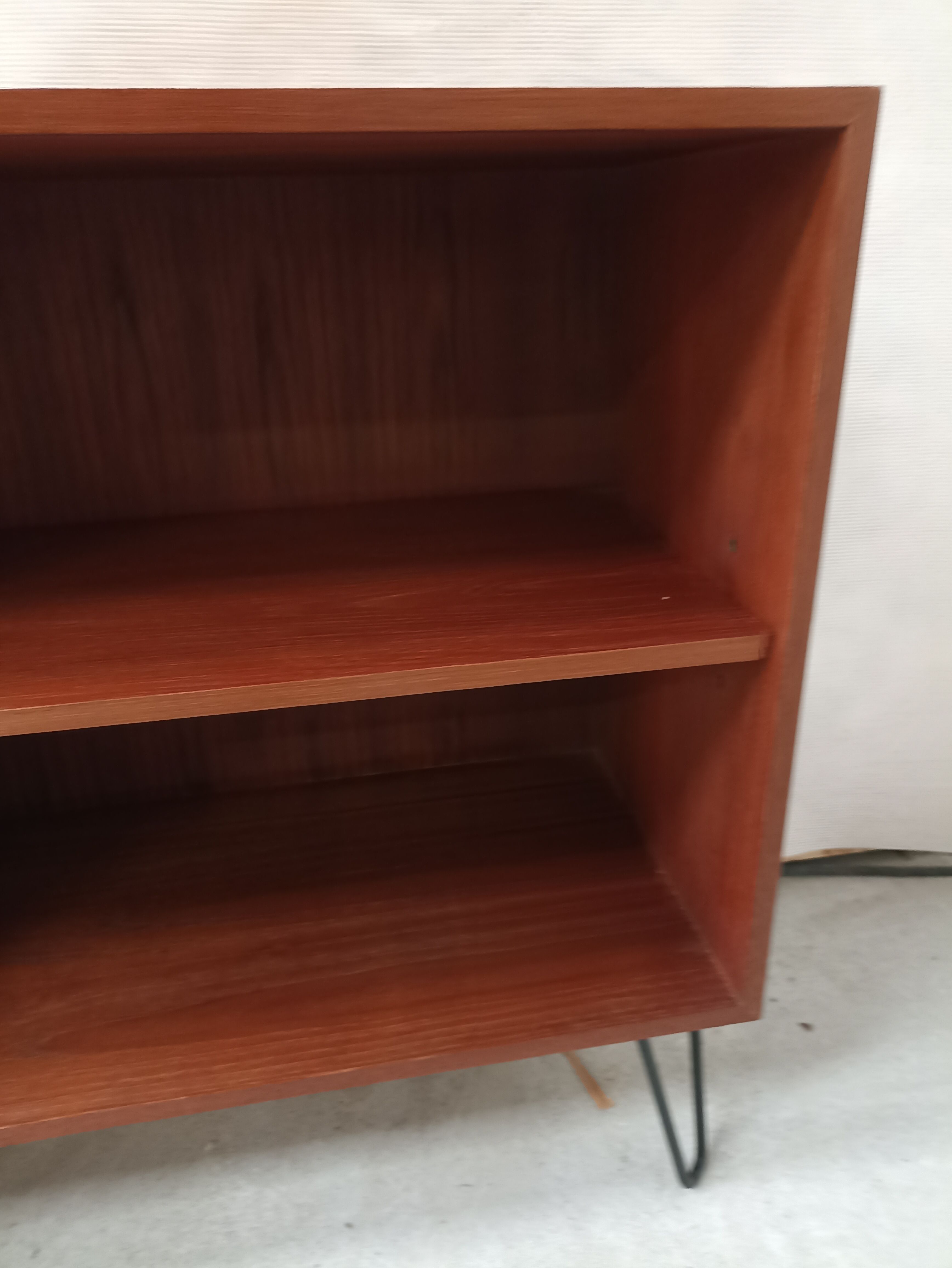 Scandinavian library box