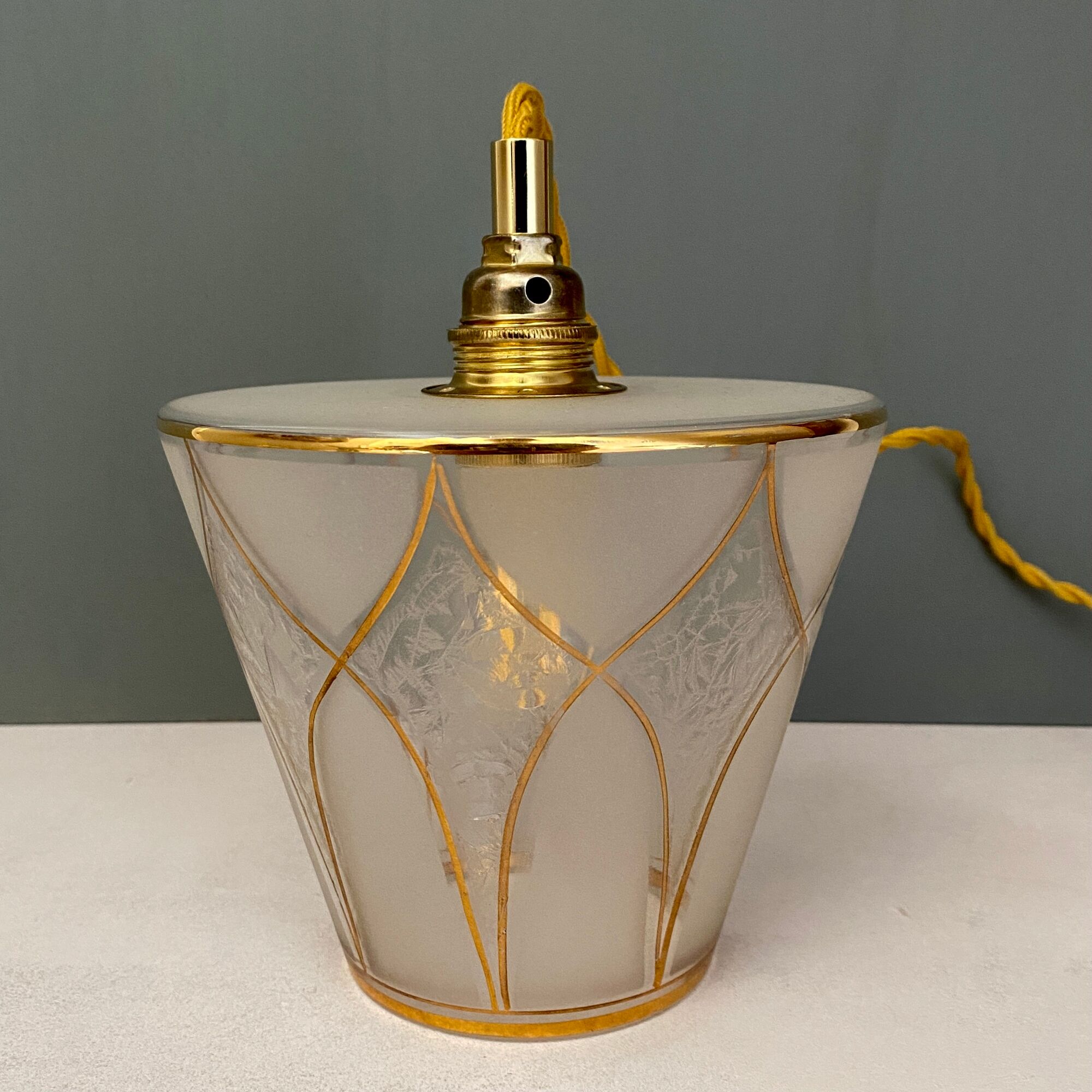 Vintage art deco tulip walker in white and golden frosted glass