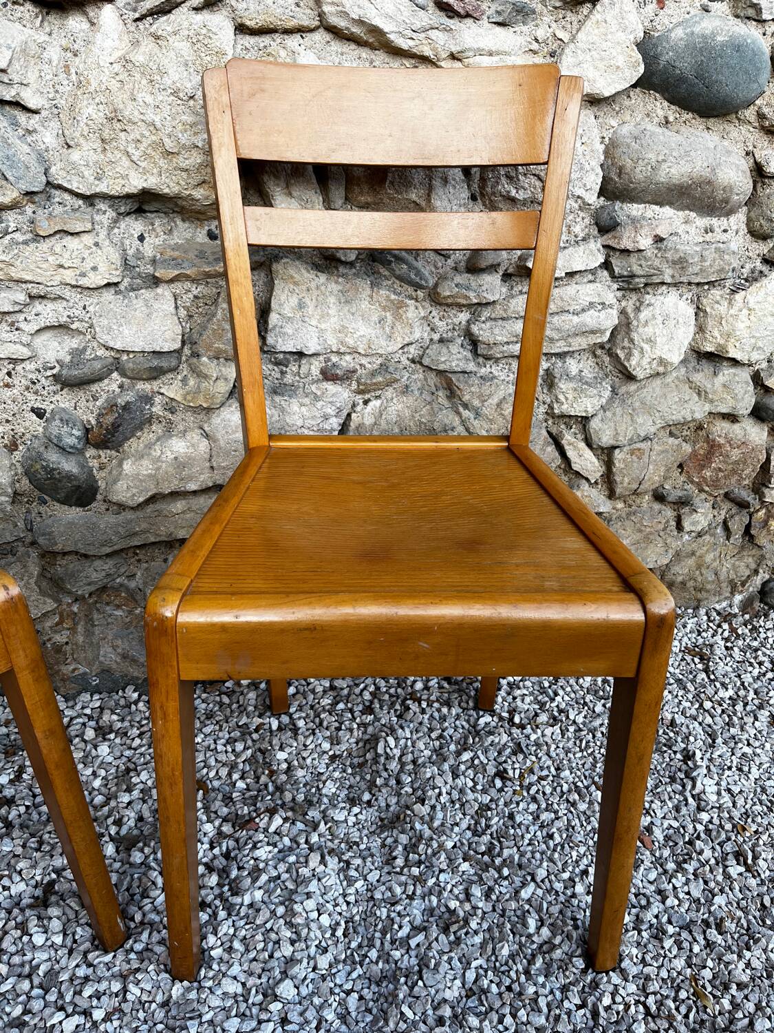 Pair of Stella chairs, Carola model