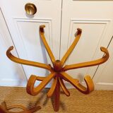 Baumann parrot coat rack