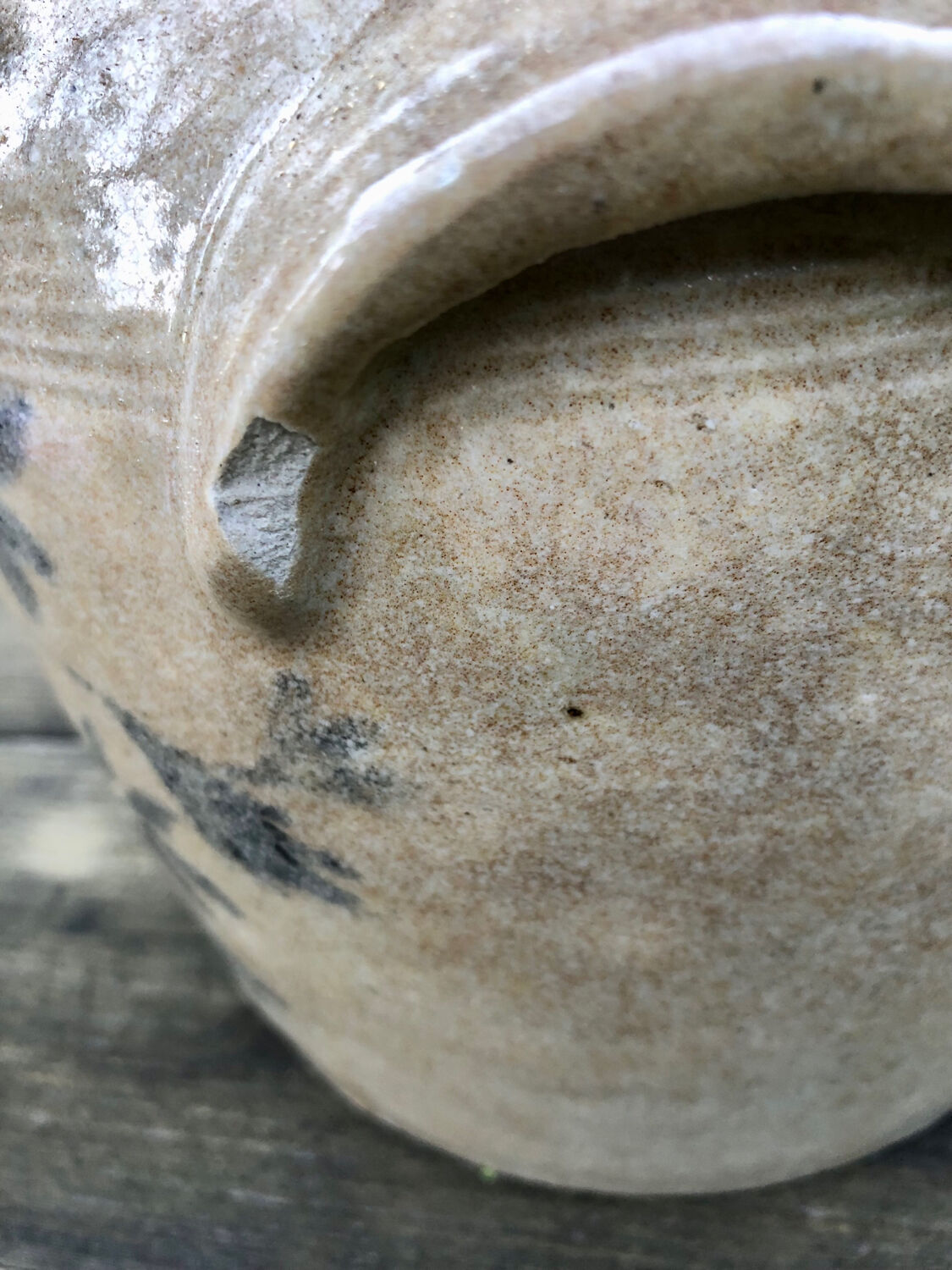 Glazed stoneware pot