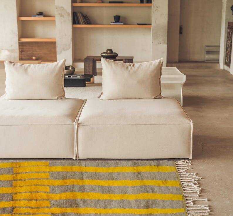 Traditional Moroccan rug 250cm x 150cm