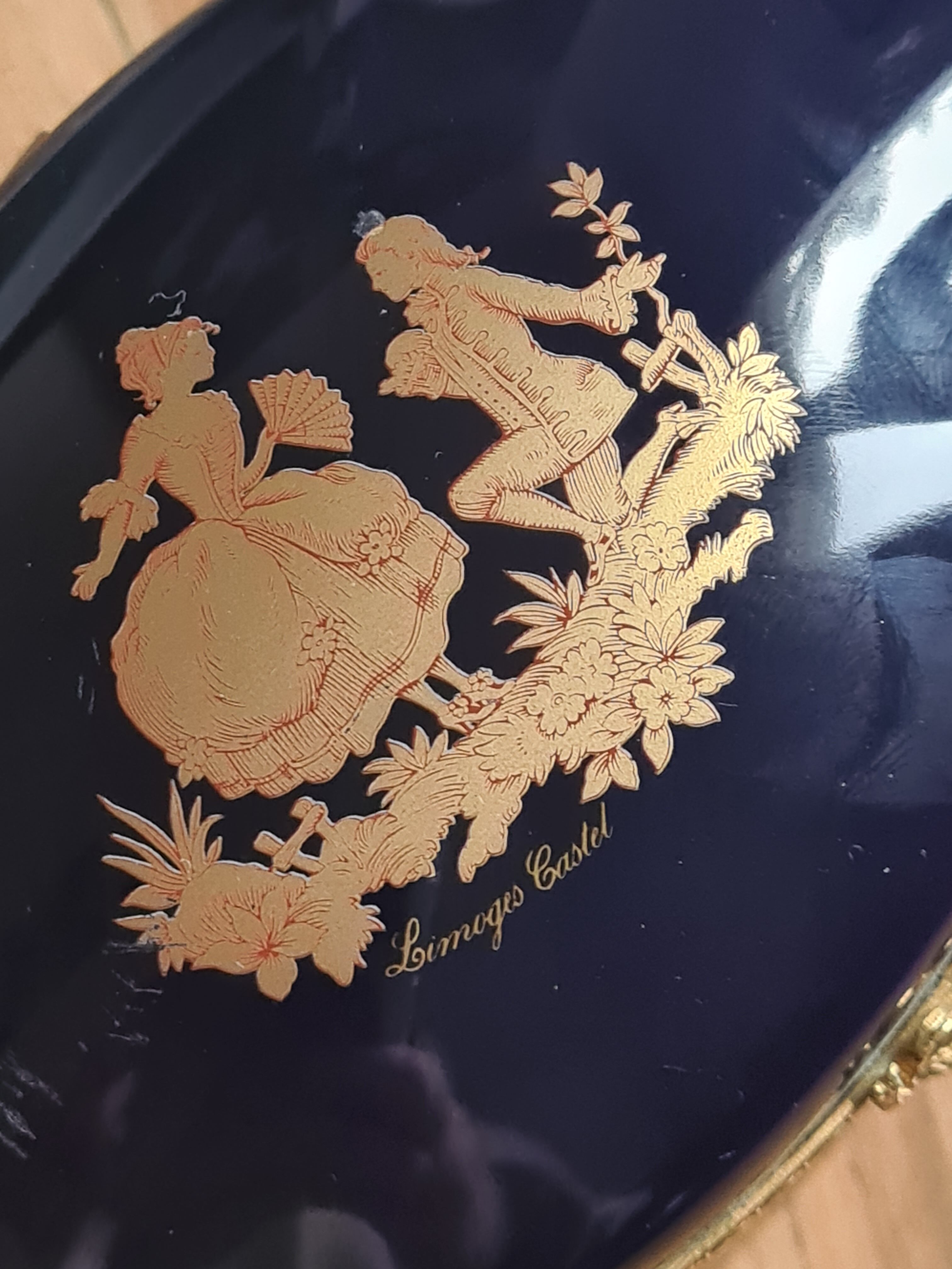 Porcelain jewelry box Limoges Oven Blue