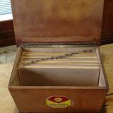 Shell lubrication plug box