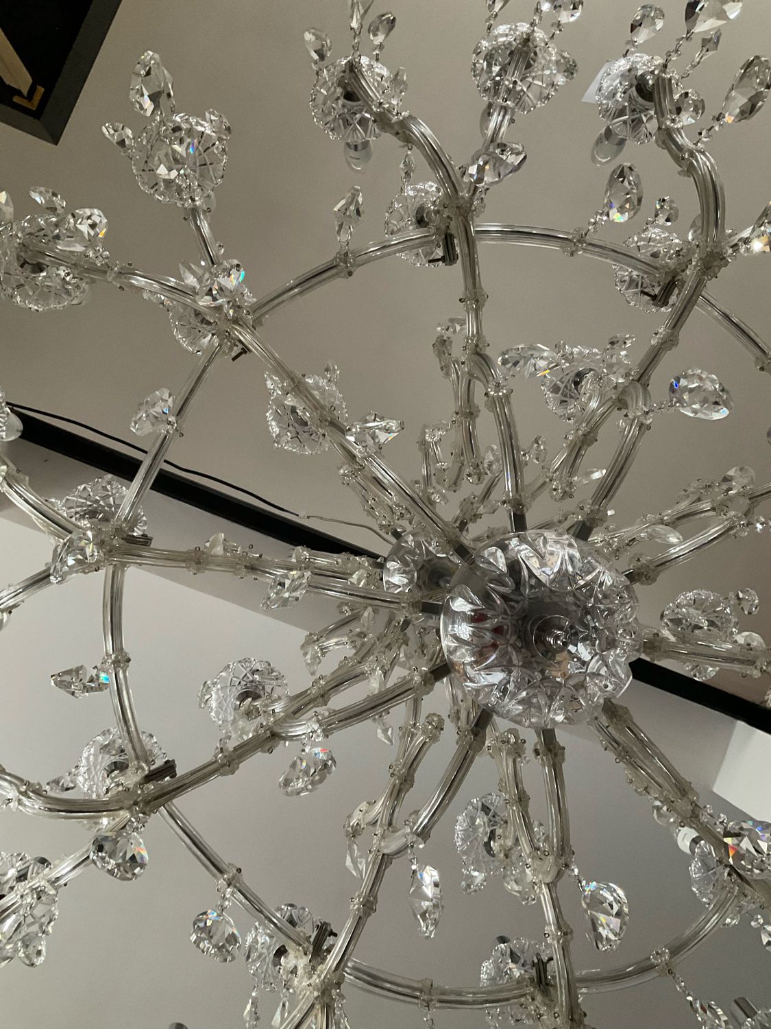 Chandelier 35 Murano glass lamps and crystal tassels D120cm