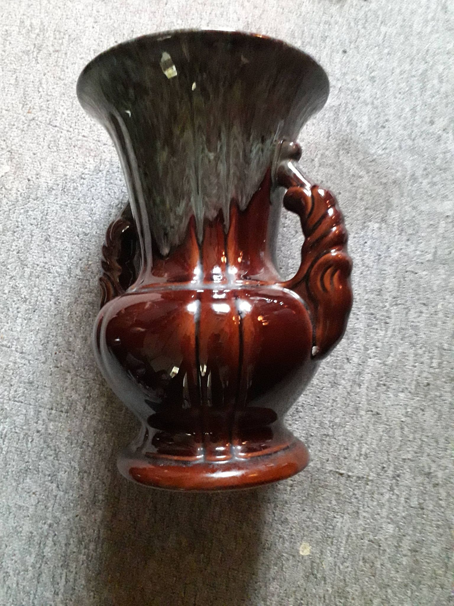 Vase vintage signé ADP