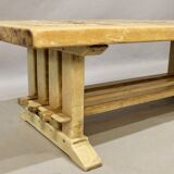 Table basse brutaliste par Maison de Tonge