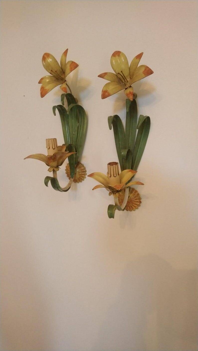 Floral single-arm wall lights, wall sconces, toleware, French vintage enamel.
