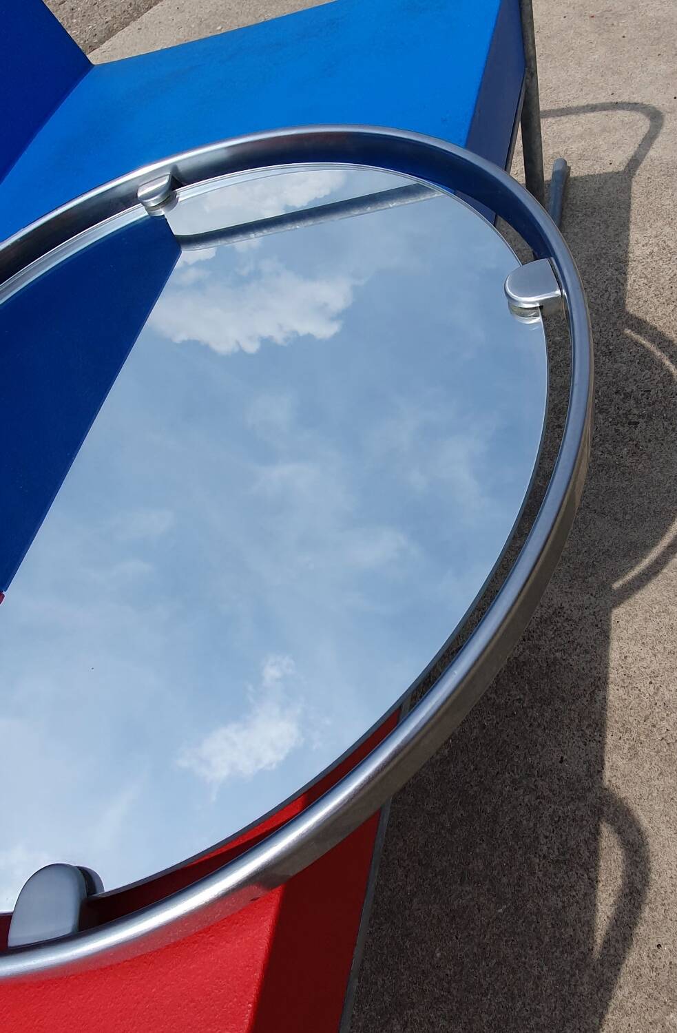 Miroir rond vintage en aluminium Egon Hillebrand, ø 53 cm, années 1960, Allemagne