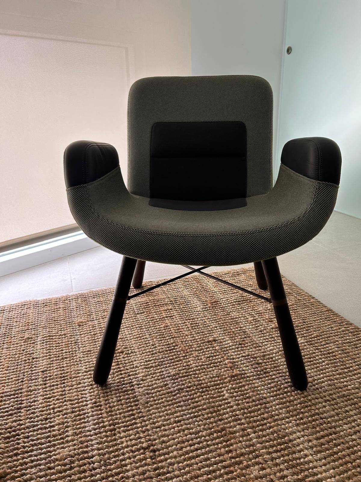 East River armchair