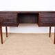 Bureau danois en palissandre et piètement en teck, Johannes Andersen 1960