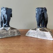 Paire de serres livres art déco en plâtre