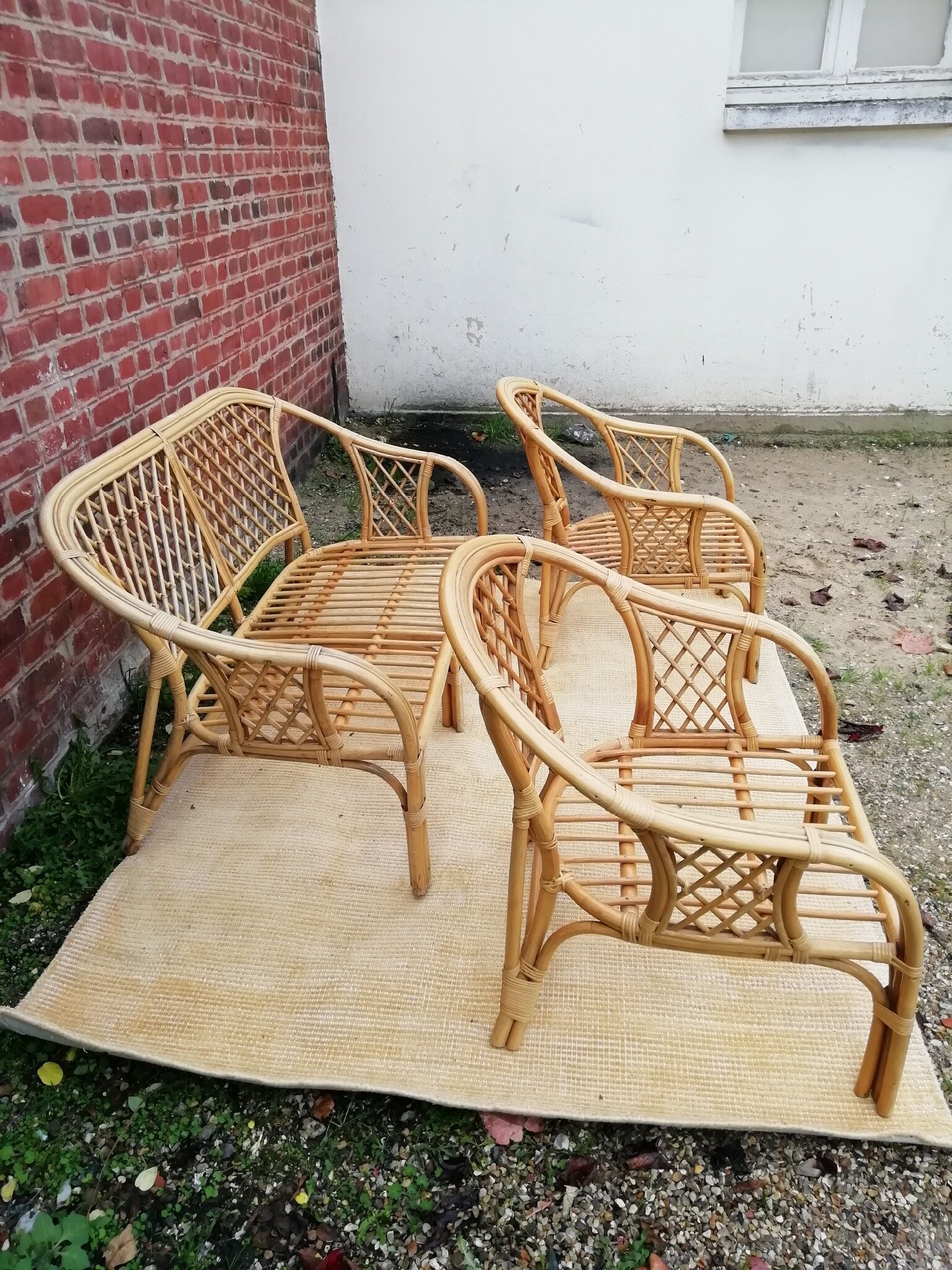 Vintage rattan lounge