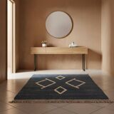 Traditional handmade Berber rug, size 140 x 260 cm