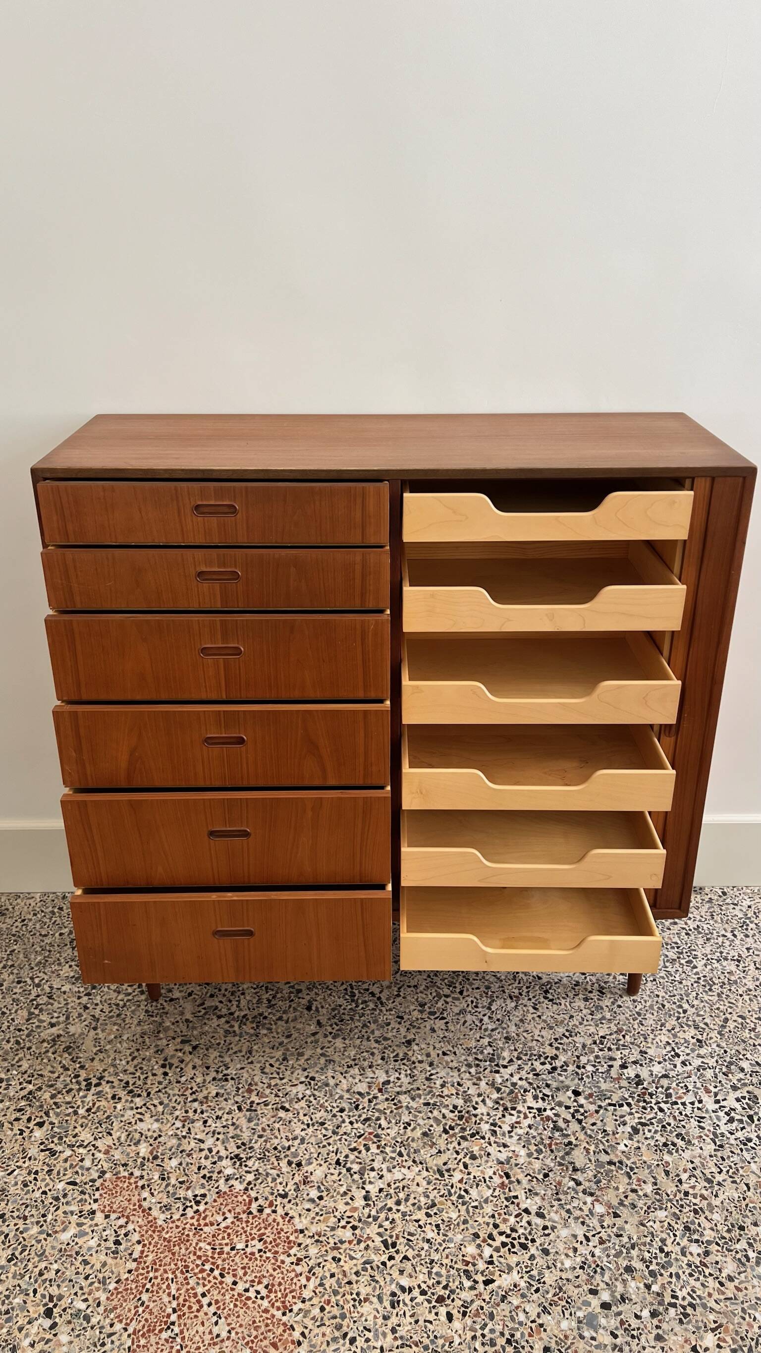 Vintage Danish chest of drawers by Falster Møbelfabrik (Mid-Century)