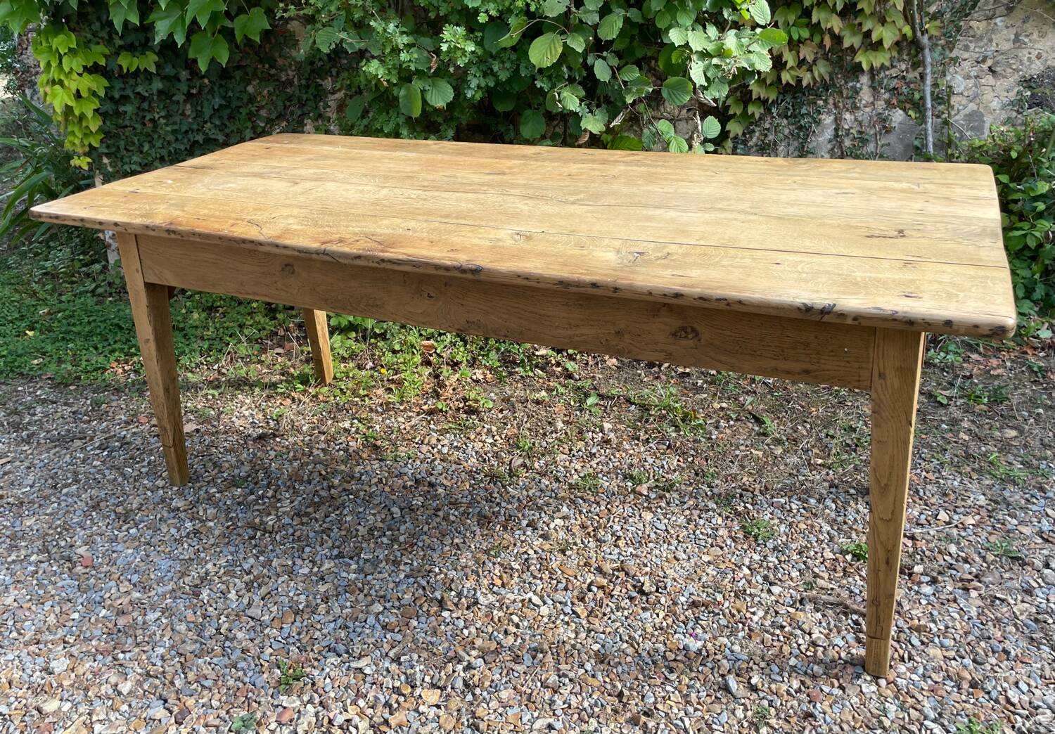 Farmhouse table