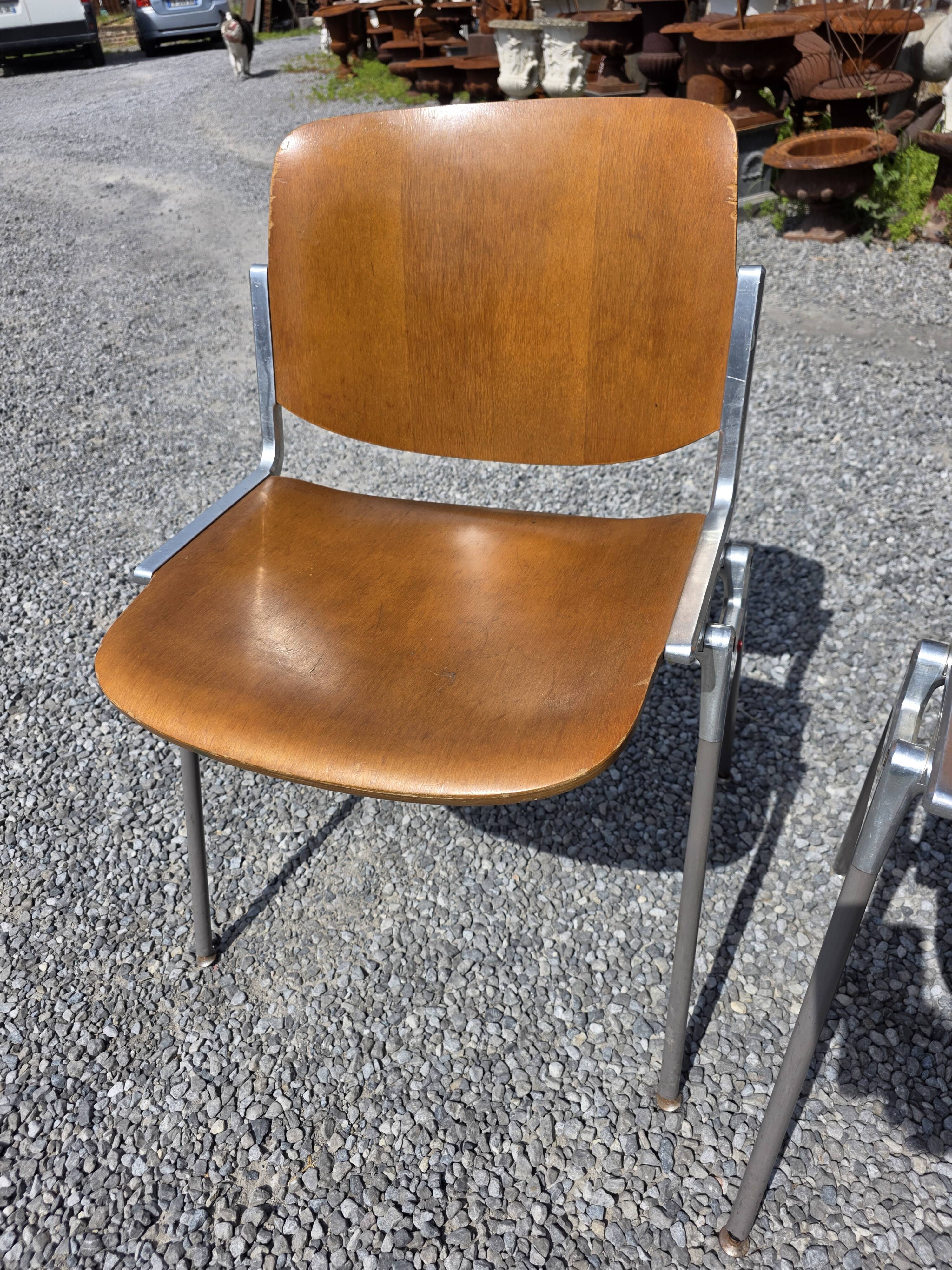 Paire de chaises "DSC 106" par Giancarlo Piretti pour Castelli, 1960
