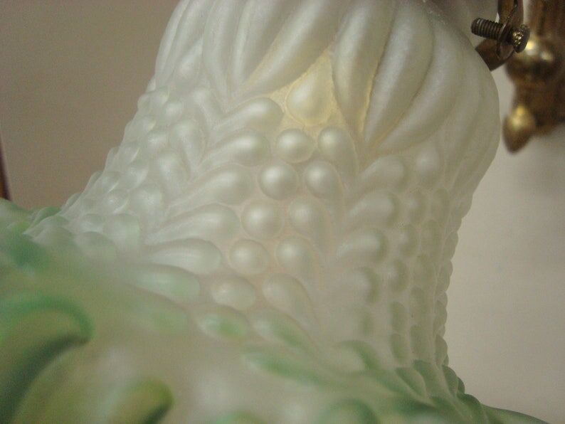 Bronze wall lamp with green tulip