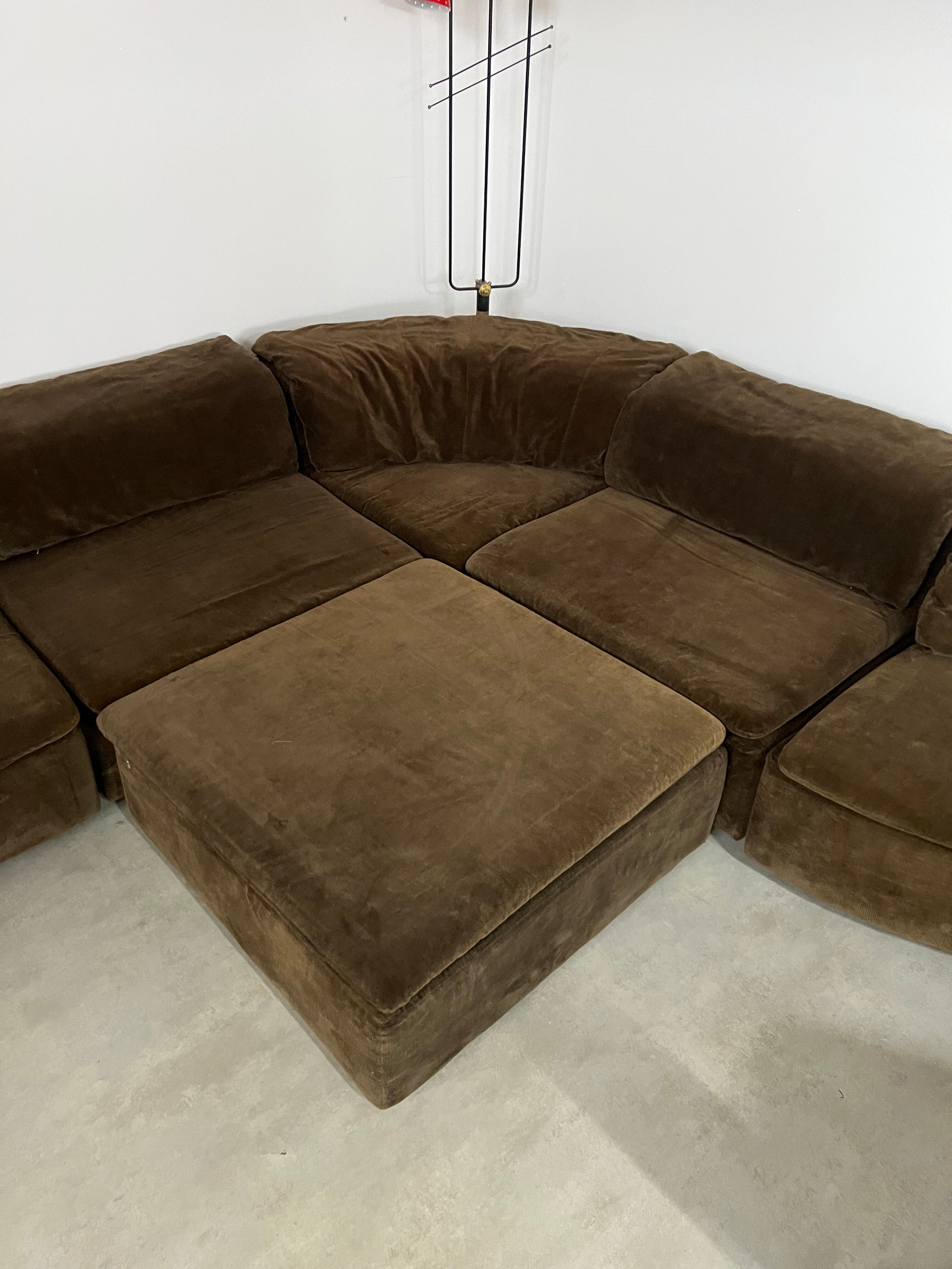 Old vintage modular sofa 6 elements of the 70s velvet / design