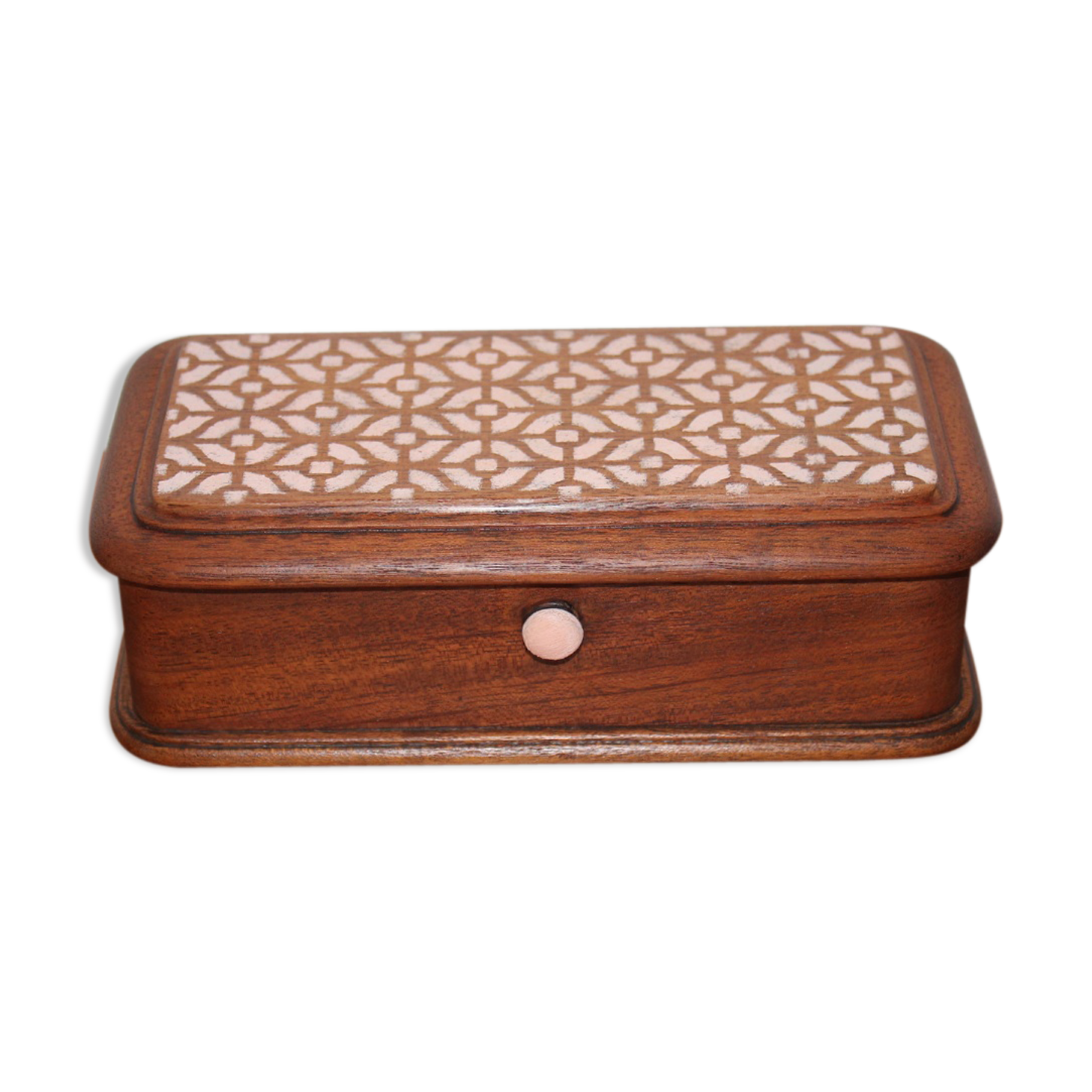 Wooden jewelry box