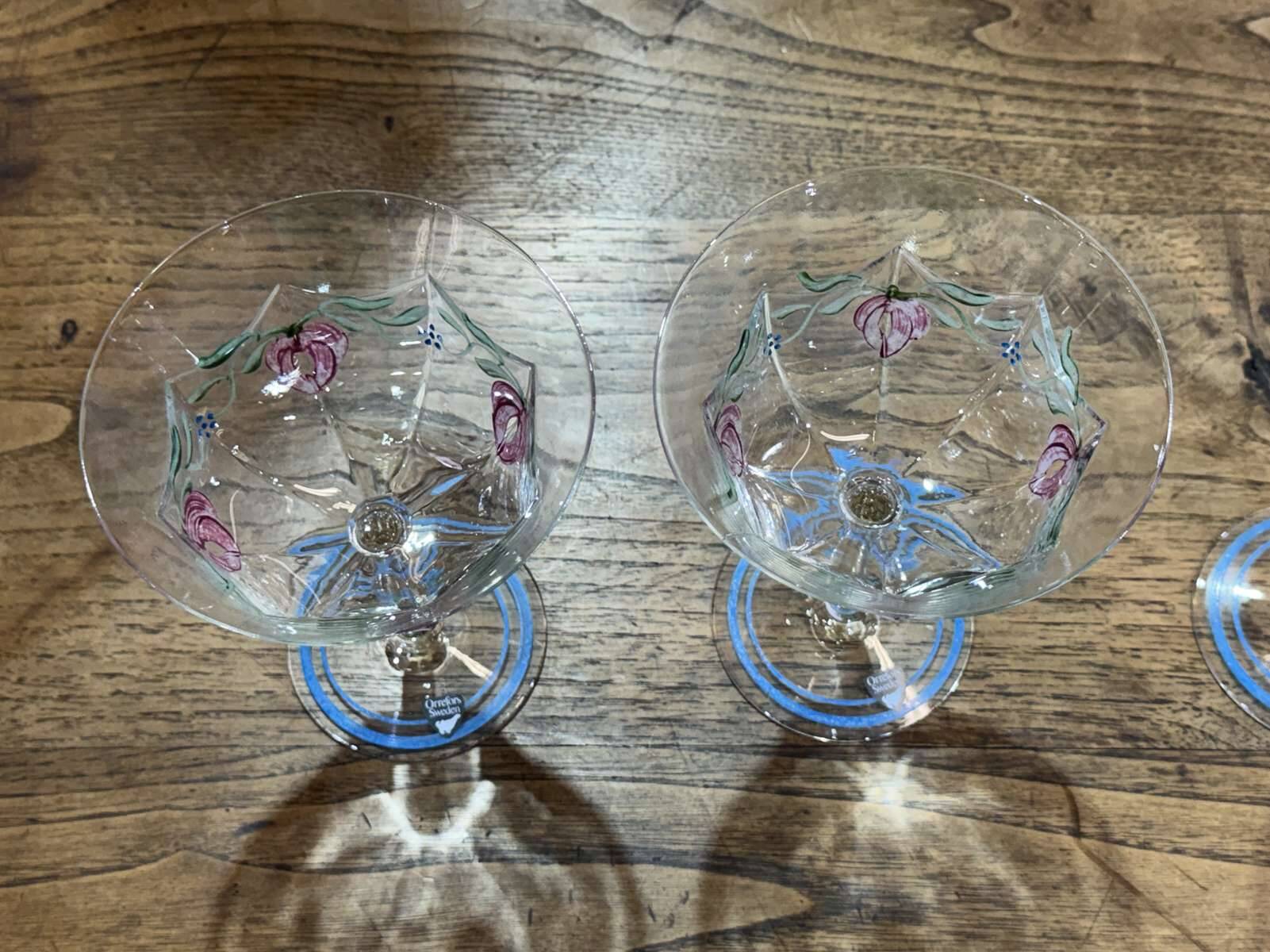 Set of 6 Swedish crystal champagne glasses by the brand Orrefors.