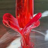 Trilobe vase in transparent Murano glass and vintage magenta