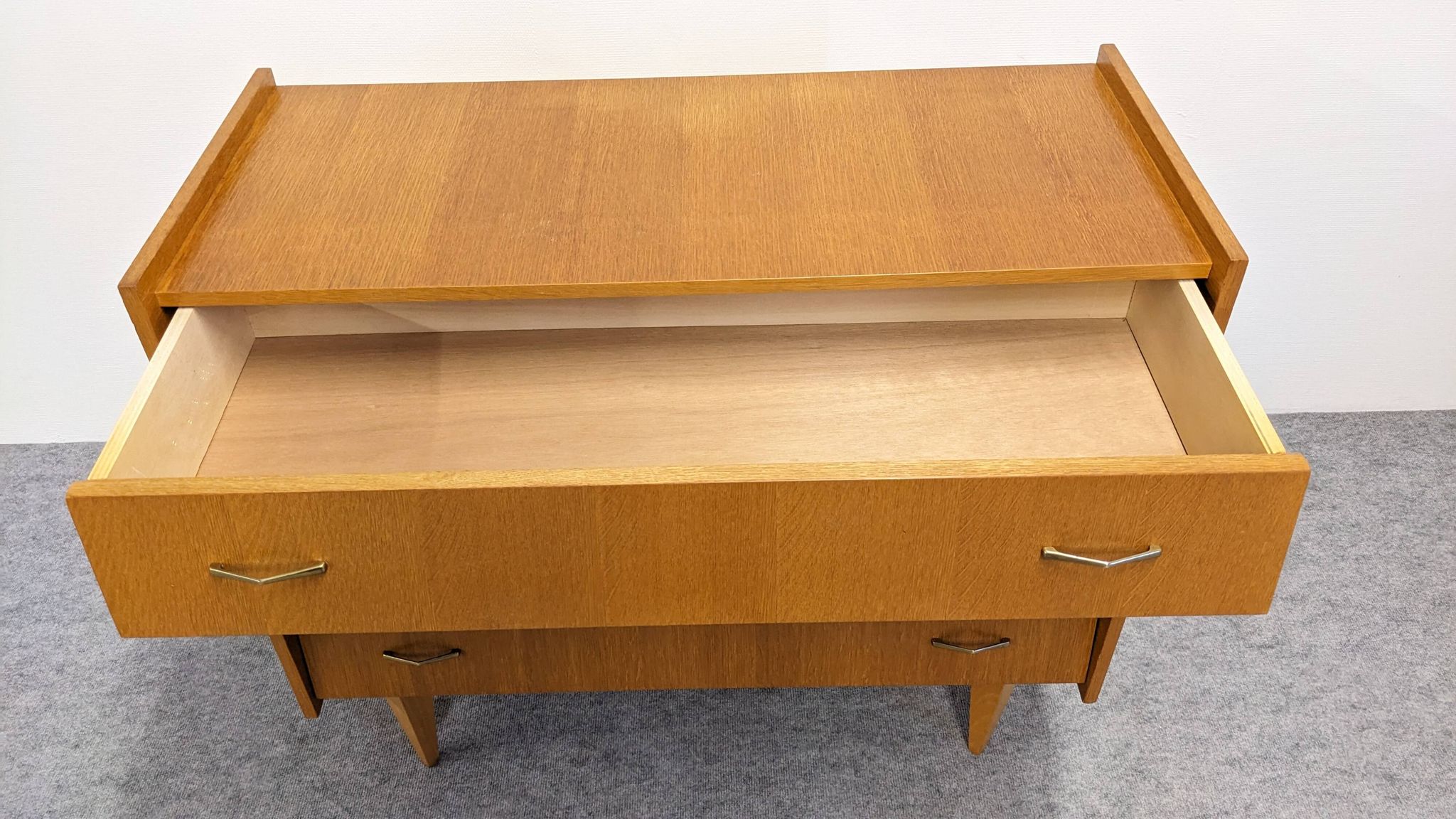 4-drawer chest of drawers in blond oak from the 50s/60s