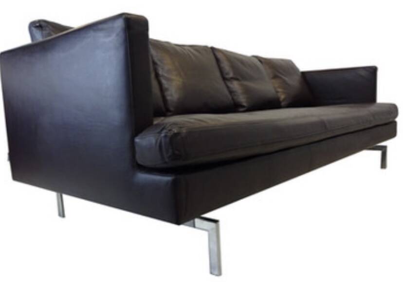 Canapé en cuir noir haut de gamme, Canapé Ligne Roset modèle Stricto Sensu