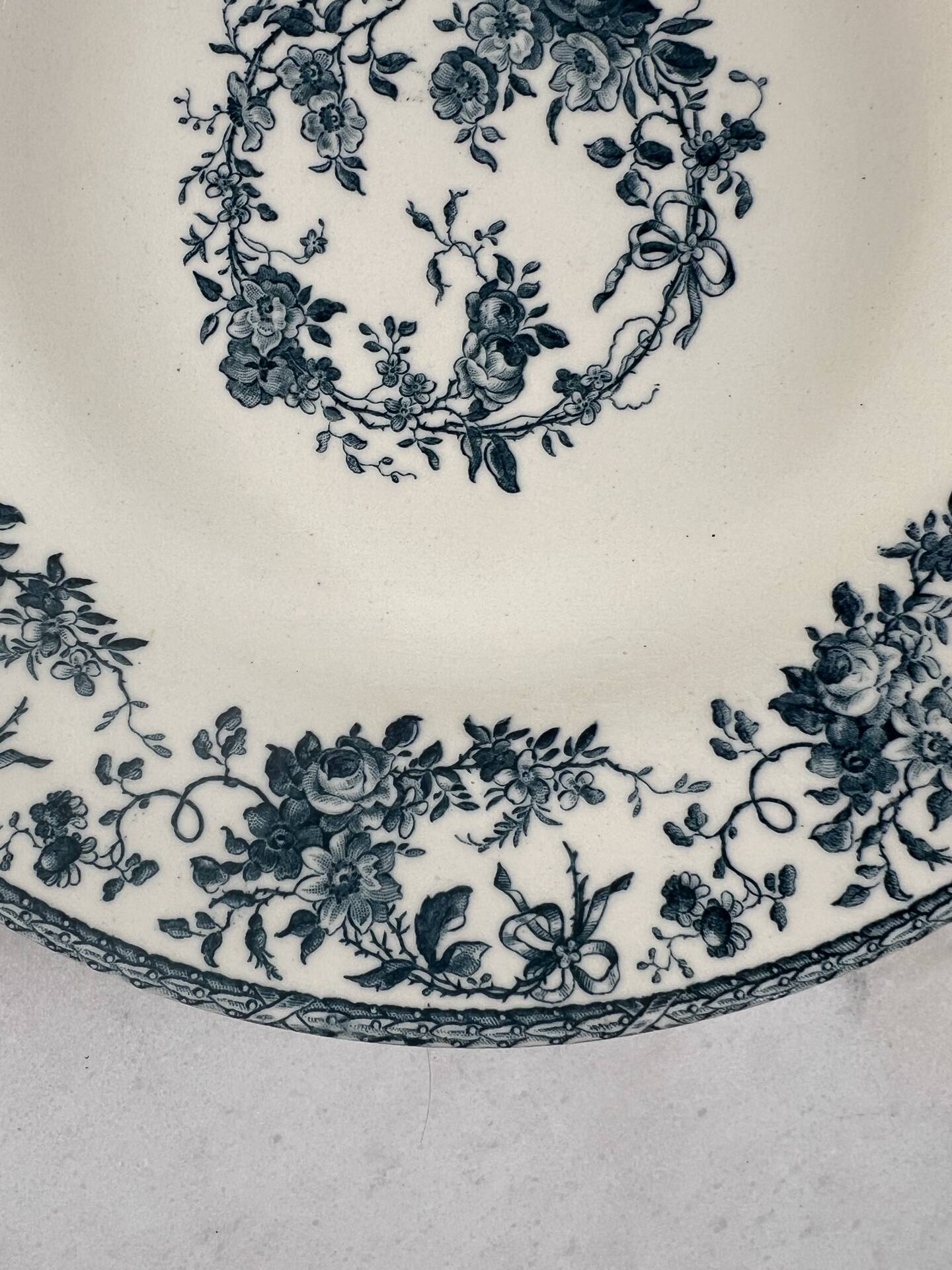 Ironstone gien 1875 bouquet of roses collection - hollow lot of 3