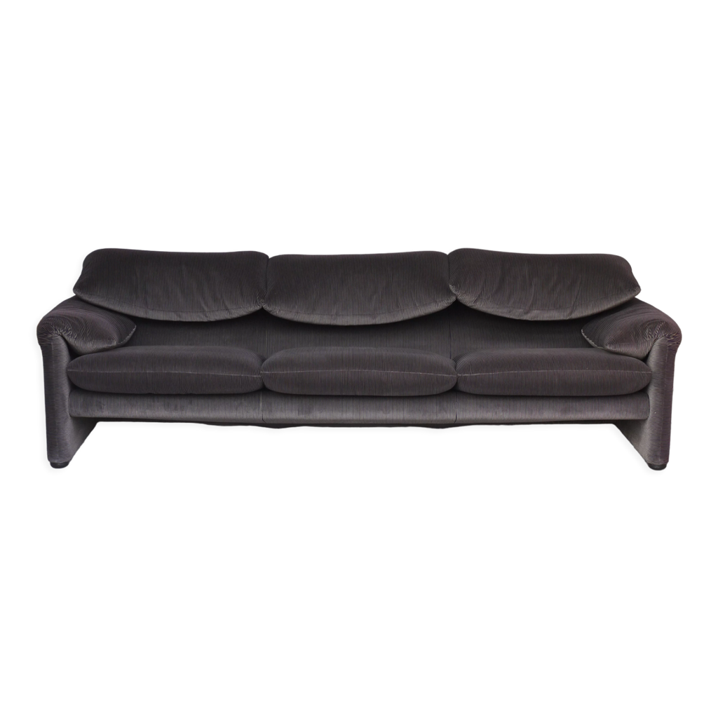 Cassina maralunga 2024 3 seater