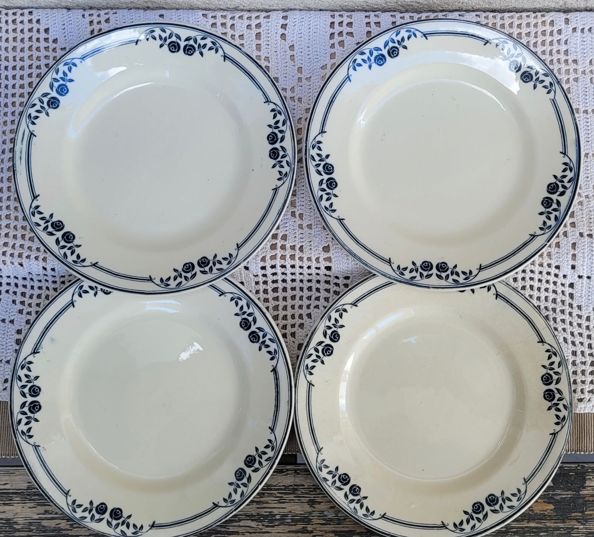 Set of 4 dessert plates Salins Model Saussure A.B. Terre de Fer
