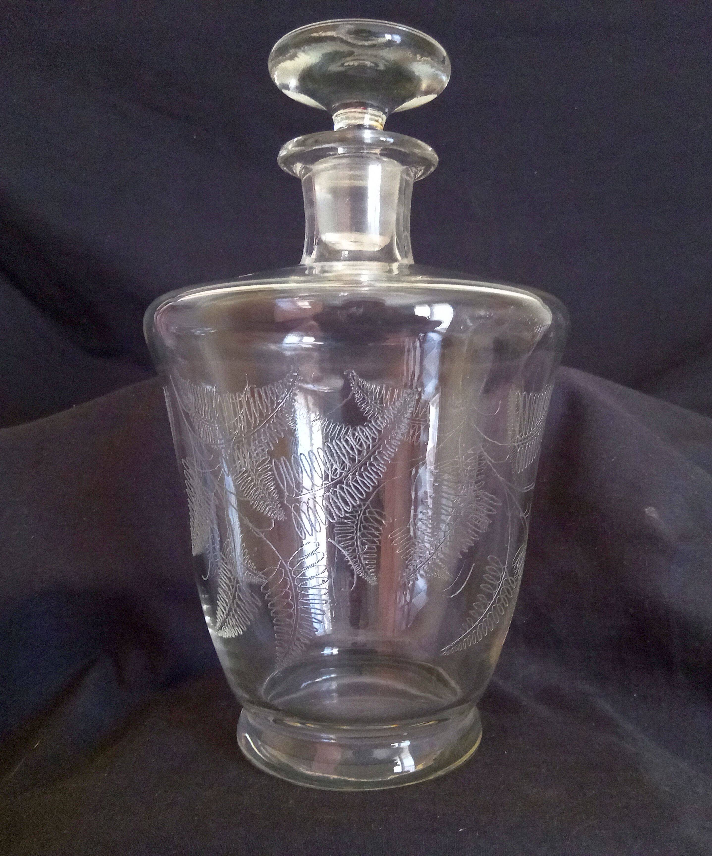 Fine crystal spirits decanter engraved with fern motifs