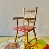 Ancienne chaise en bois paur poupée