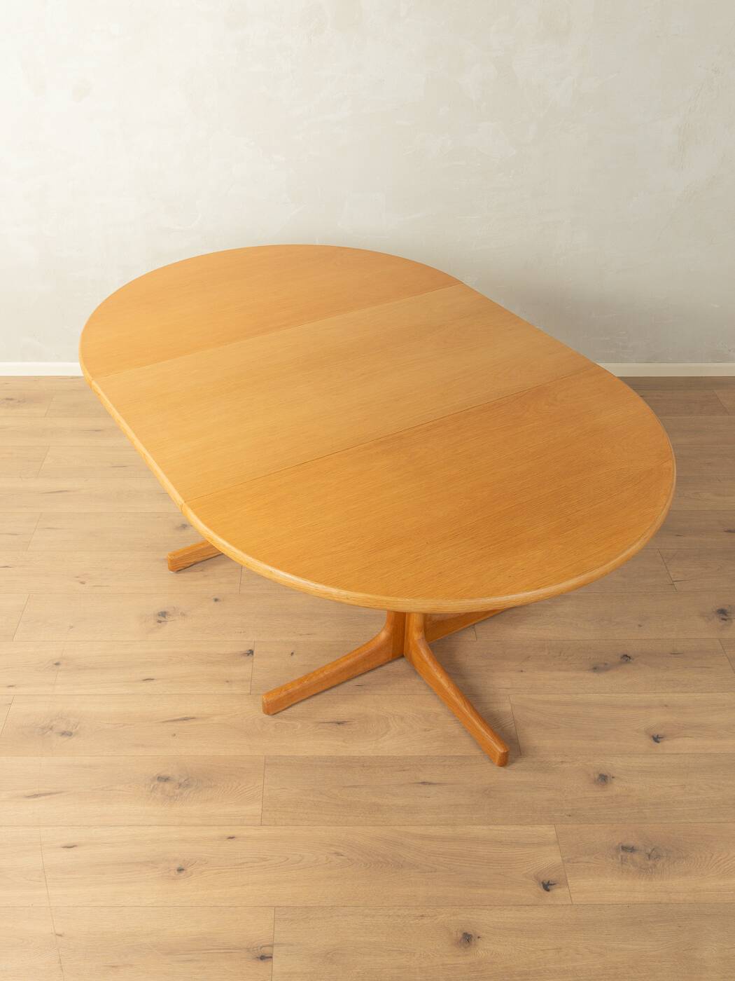 Classic extendable dining table with two extension leaves by Karl Erik Ekselius from the 1960s