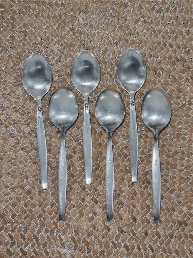 Small silver-plated metal spoons