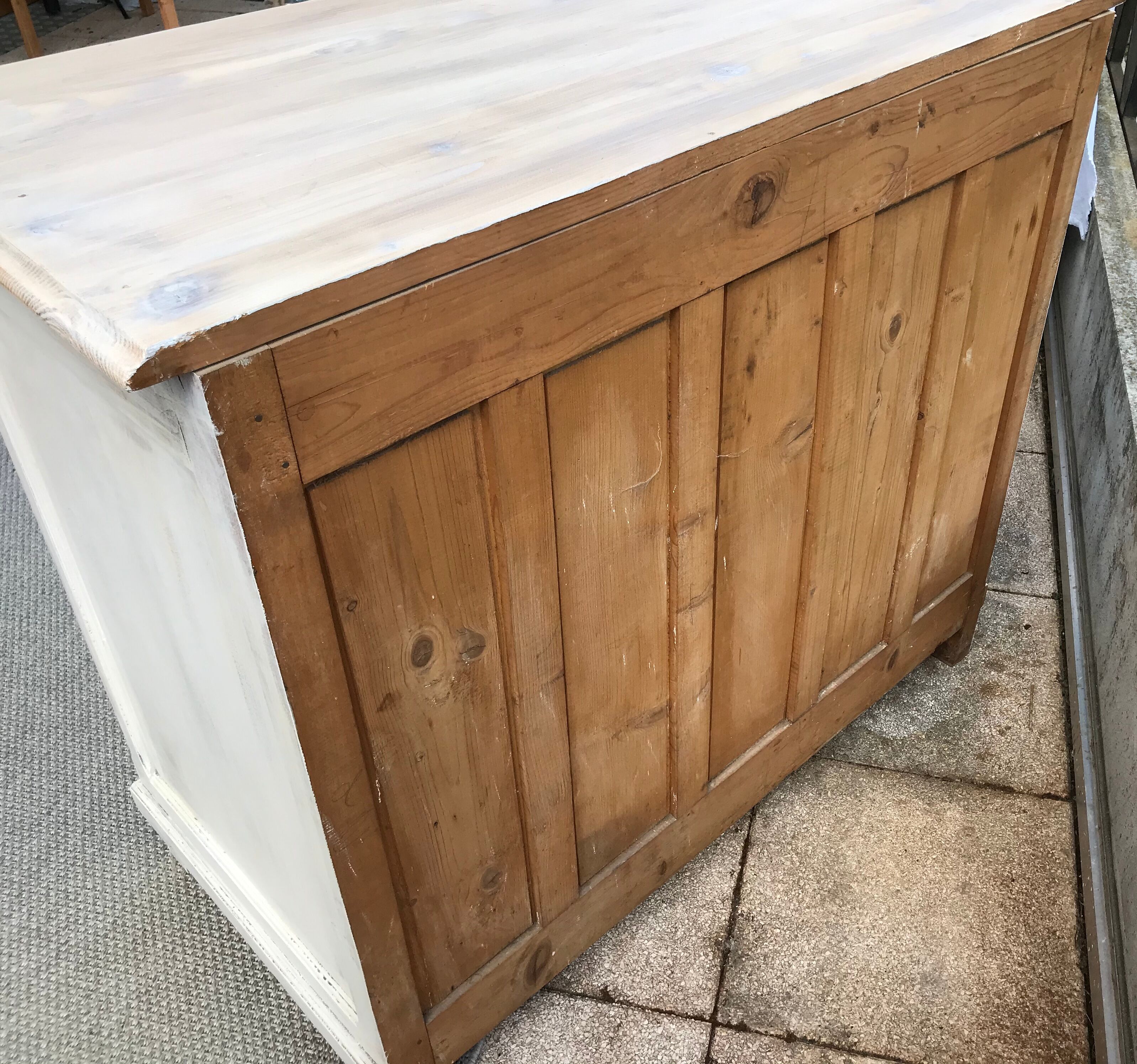 Old white patinated/cream dresser