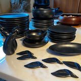 Ceramony Vallauris tableware set in matt black earthenware 1950 - 38 pieces